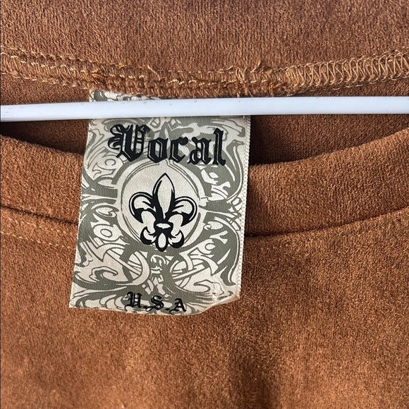 Vocal Brown Fringe Short Sleeve Tee - Picture 3 of 9